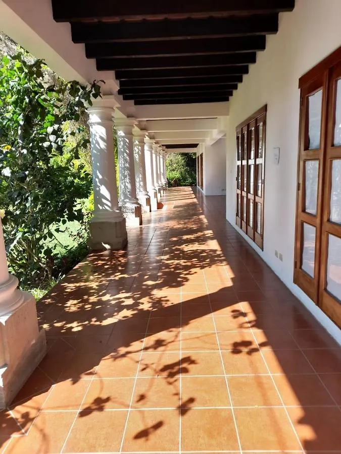 Hotel Y Jardines Casa Buho Antigua
