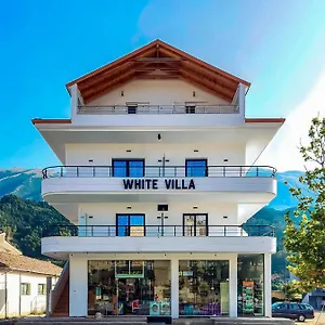 https://white-permet.albaniahotels.org