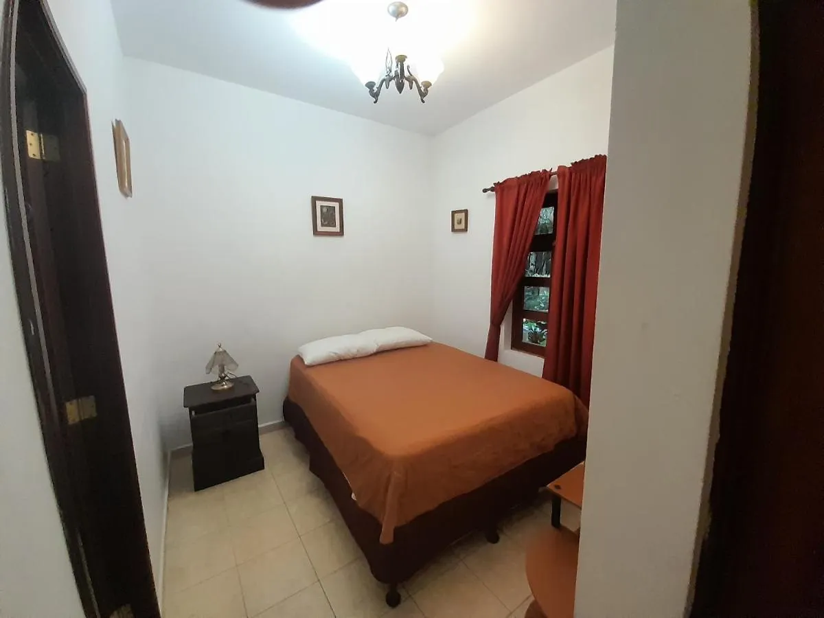 Hotel Y Jardines Casa Buho Antigua