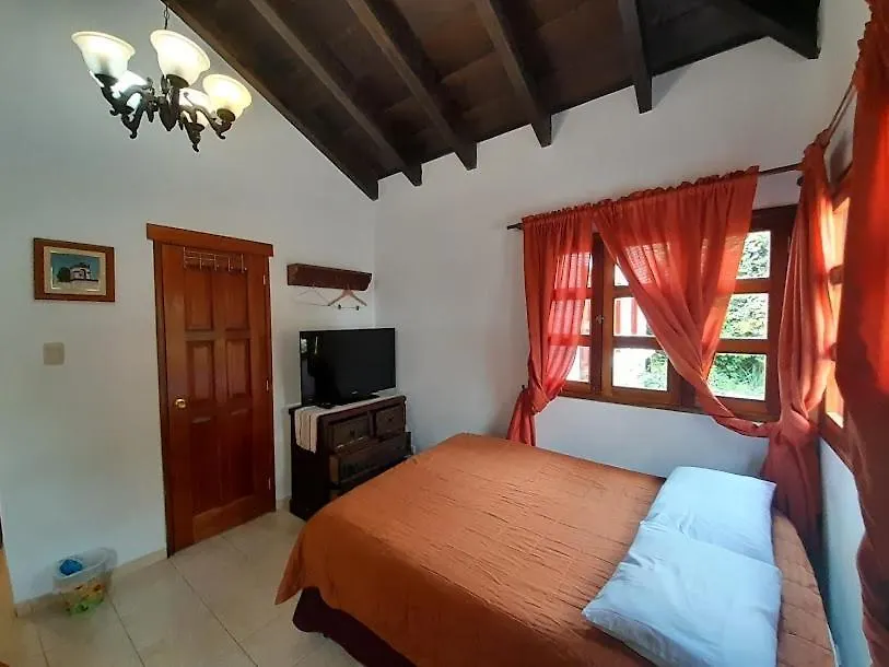 Hotel Y Jardines Casa Buho Antigua